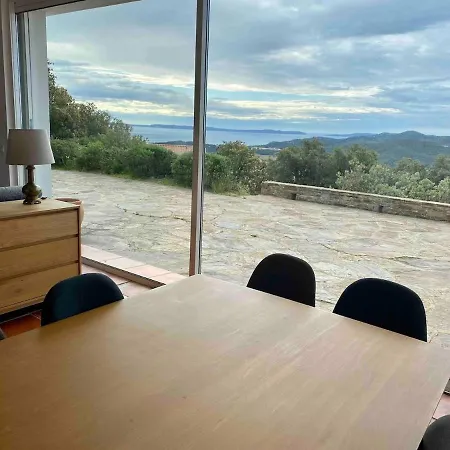 Holiday home Bienvenue Au Paradis, Vue Imprenable Sur Les Iles Bormes-les-Mimosas