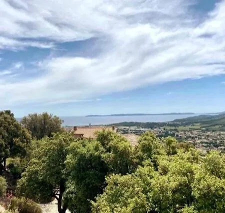 Holiday home Bienvenue Au Paradis, Vue Imprenable Sur Les Iles