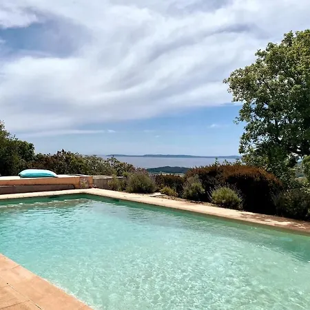 Holiday home Bienvenue Au Paradis, Vue Imprenable Sur Les Iles *